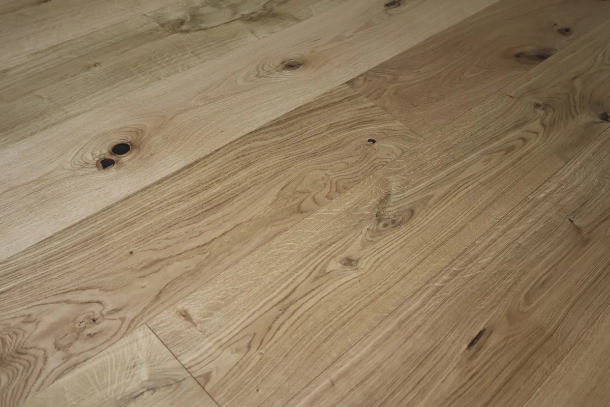 Engineered 14mm x190x1900 Natural Brushed UV Oiled (2.888m2 per pack) (OE1483)