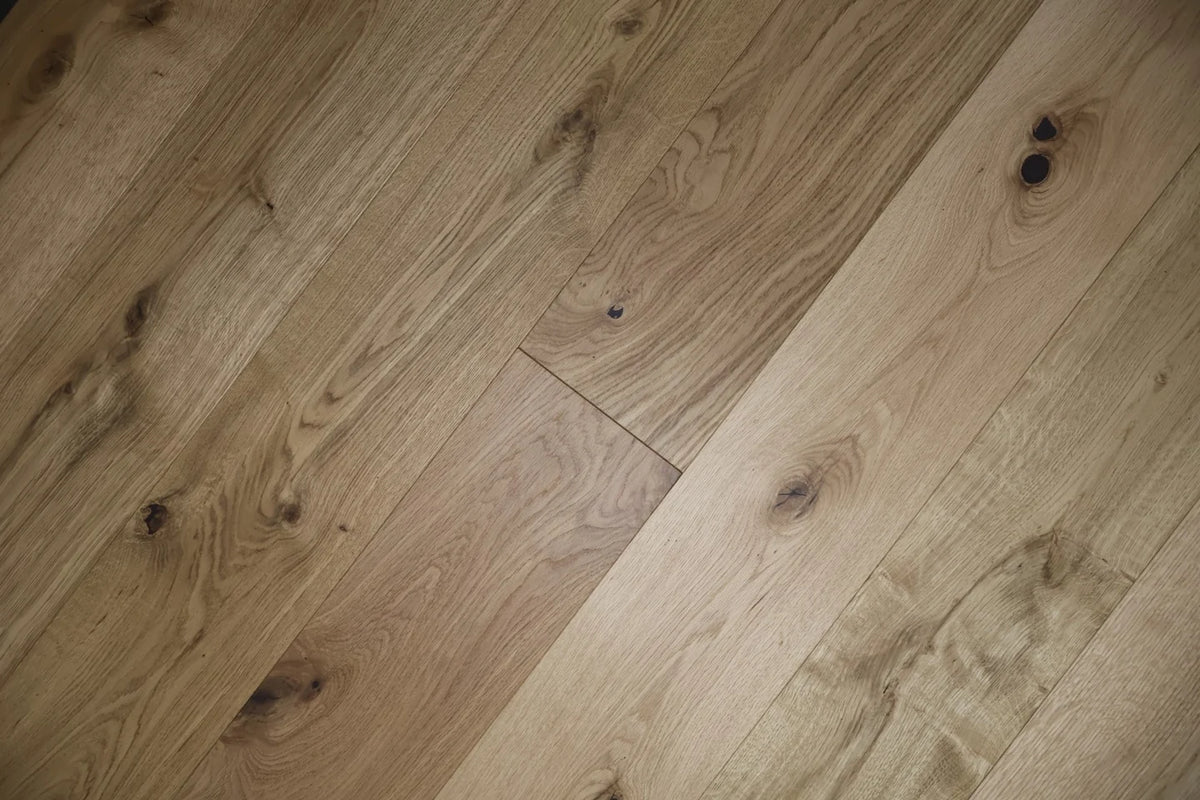 Engineered 14mm x190x1900 Natural Brushed UV Oiled (2.888m2 per pack) (OE1483)