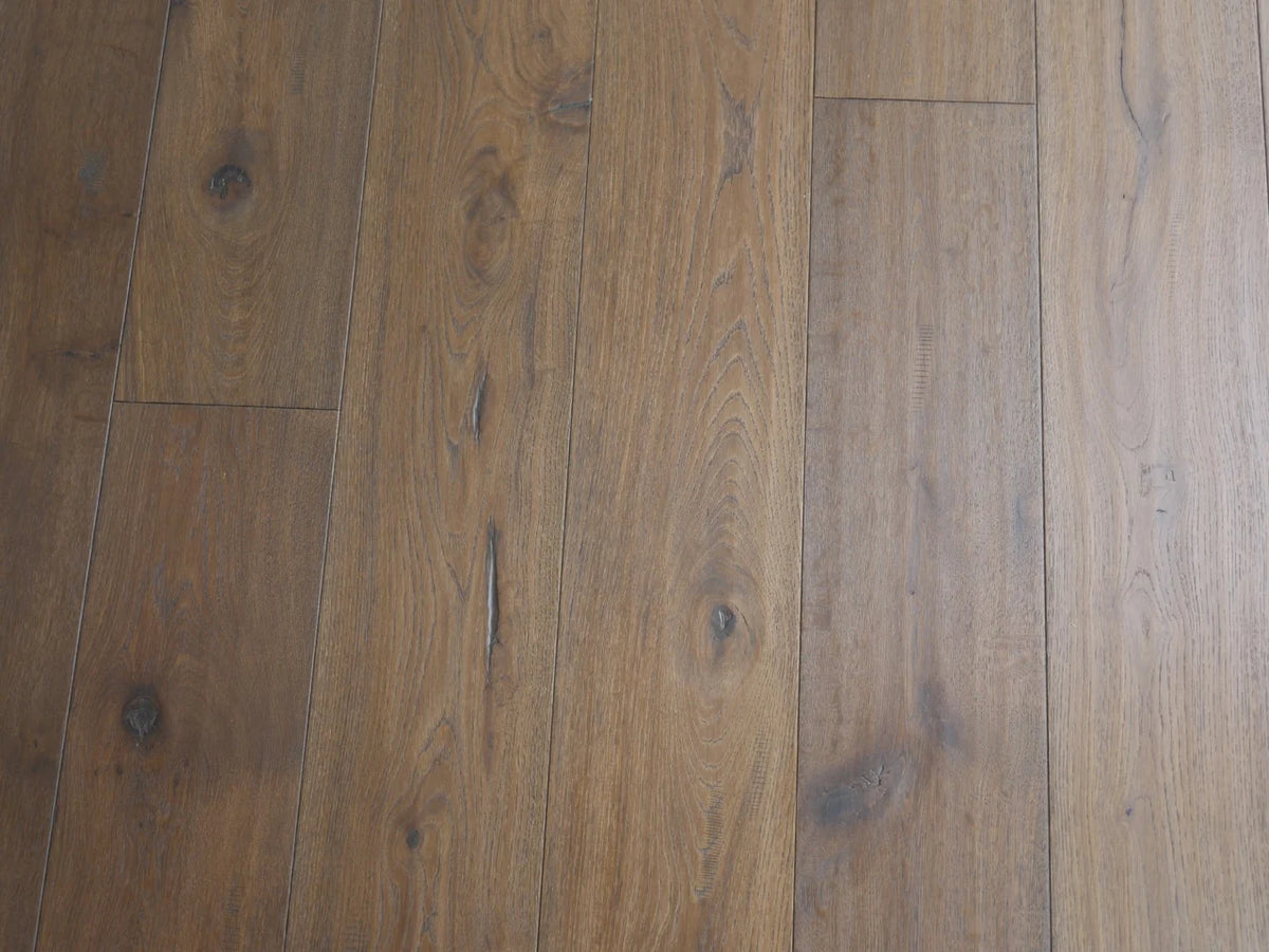 Engineered 14mm x190x1900, Handscraped Brushed Antique Light Brown (2.888m2)