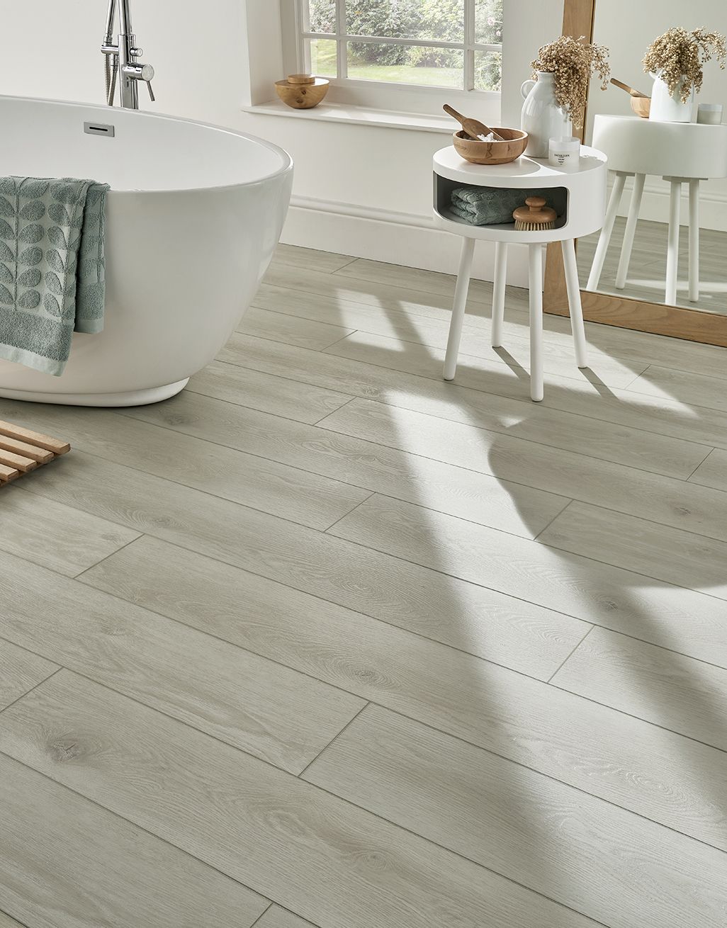 EvoCore Premium Arctic Oak Flooring (1.31m2 per pack)