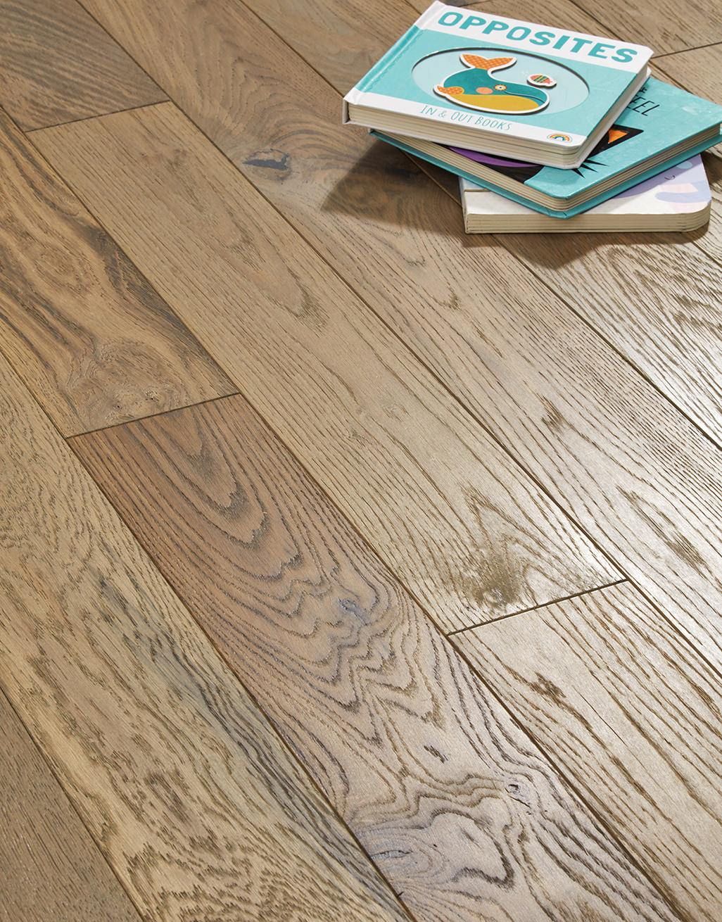 Studio Boathouse Oak Brushed & Oiled (1.8m2 per pack)