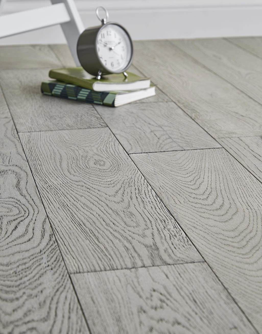 Loft Polar Oak Engineered Wood Flooring (1.44m2 per pack)