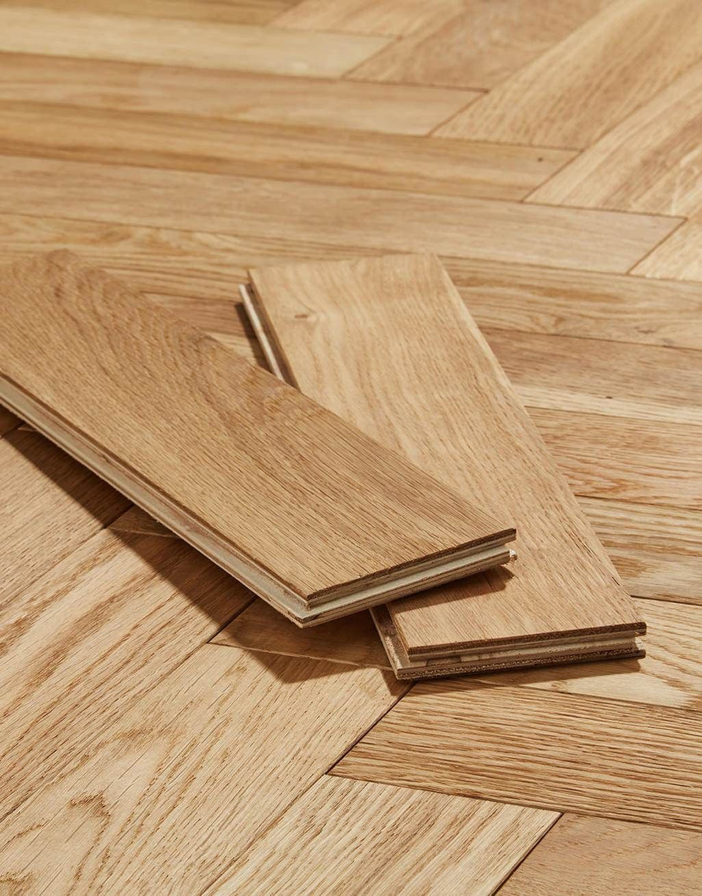 Oxford Herringbone Natural Oak Brushed & Oiled (1.94m2 per pack)
