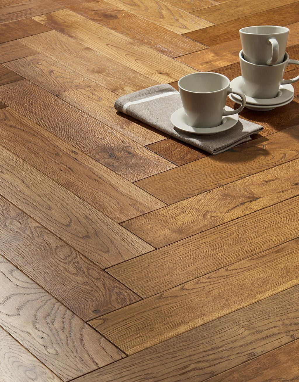 Oxford Herringbone Golden Smoked Oak Brushed & Lacquered (1.94m2 per pack)