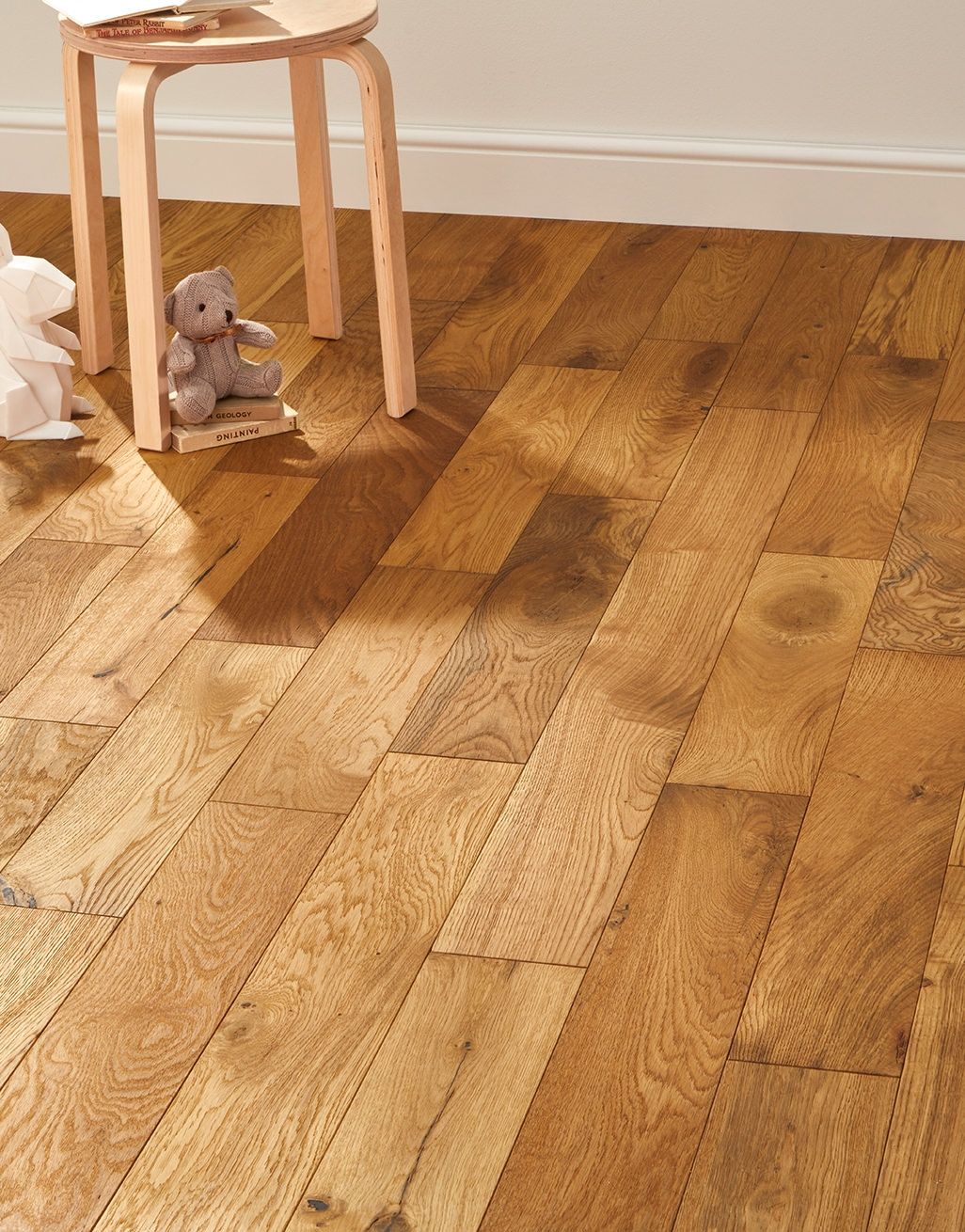 Studio Natural Oak Brushed & Oiled (1.8m2 per pack)